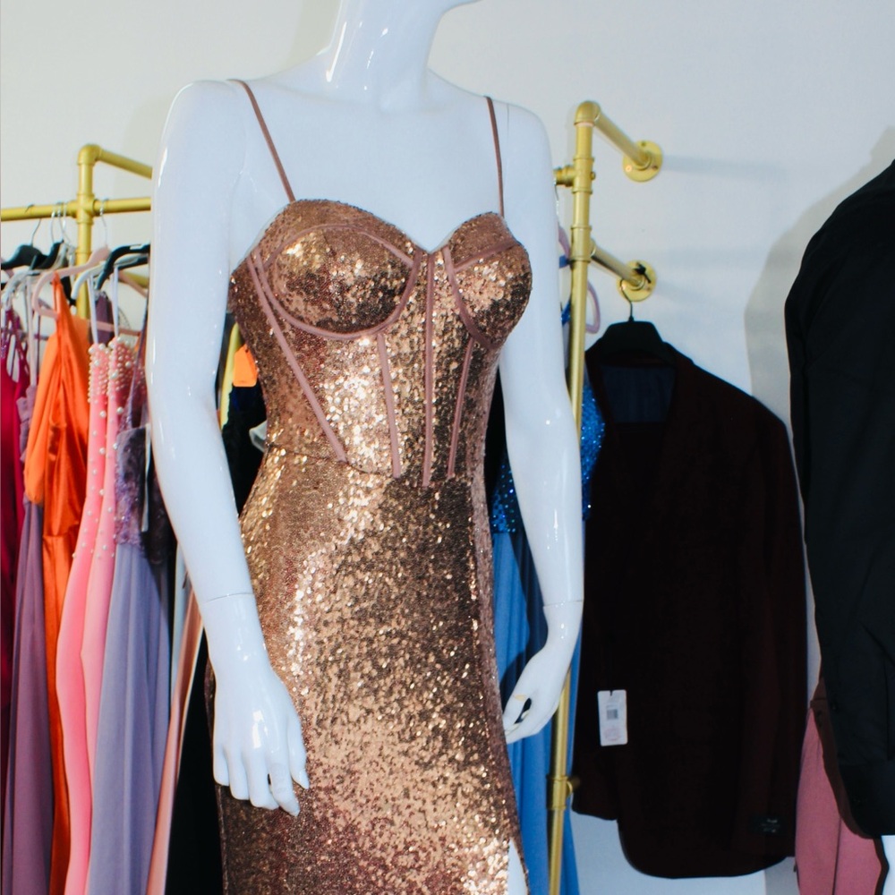 Elegant Gold Sequin Evening Gown